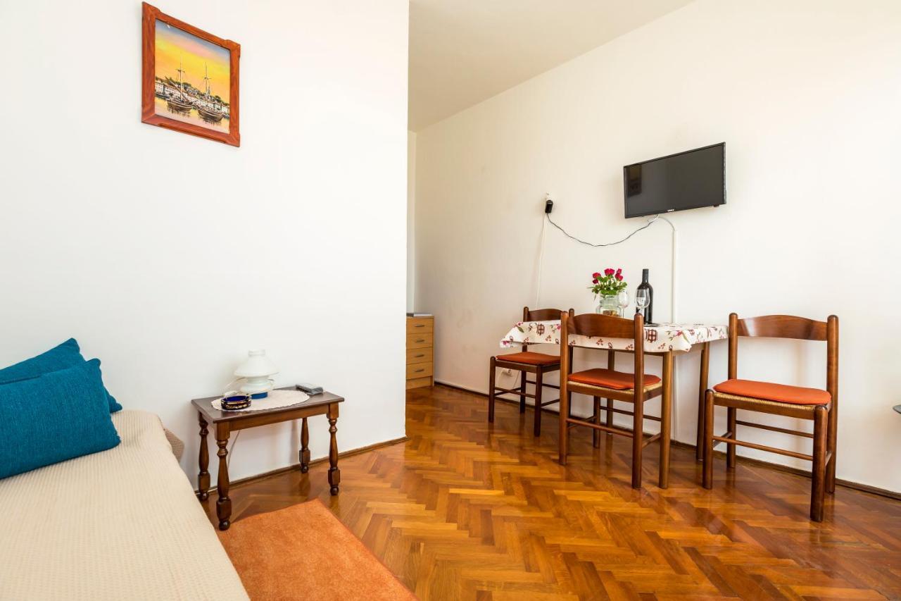 Apartment Muzic Mali Lošinj Esterno foto