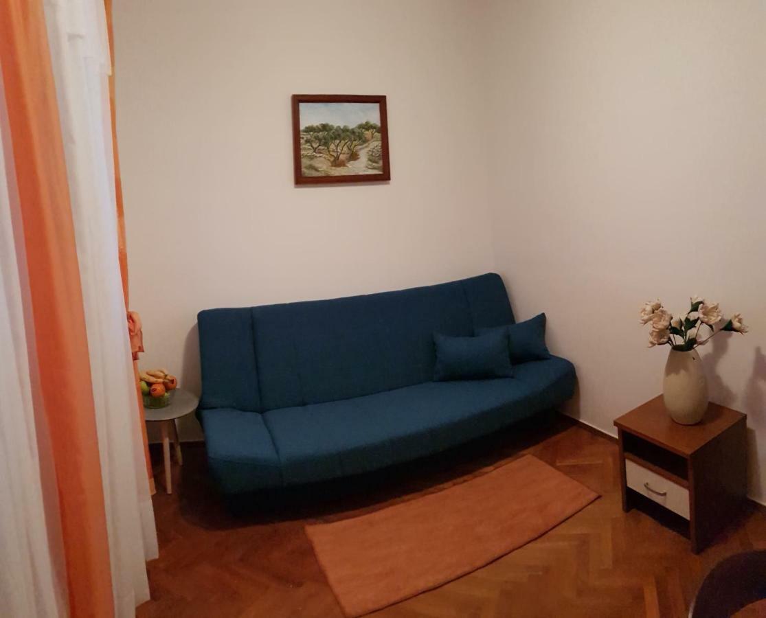 Apartment Muzic Mali Lošinj Esterno foto