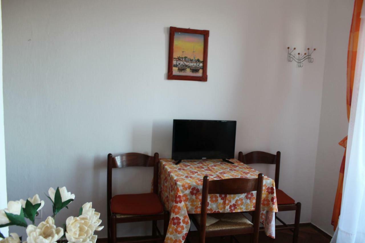 Apartment Muzic Mali Lošinj Esterno foto